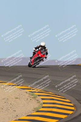 media/Oct-09-2022-SoCal Trackdays (Sun) [[95640aeeb6]]/Turns 9 and 10 (1050am)/